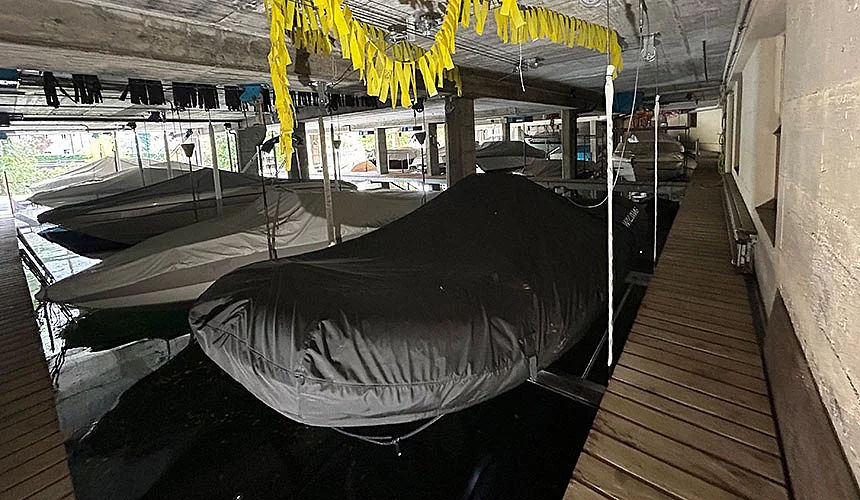 Elektrische Bootshebeanlage