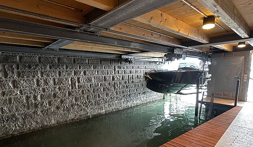 Elektrischer Teleskop-Bootslift