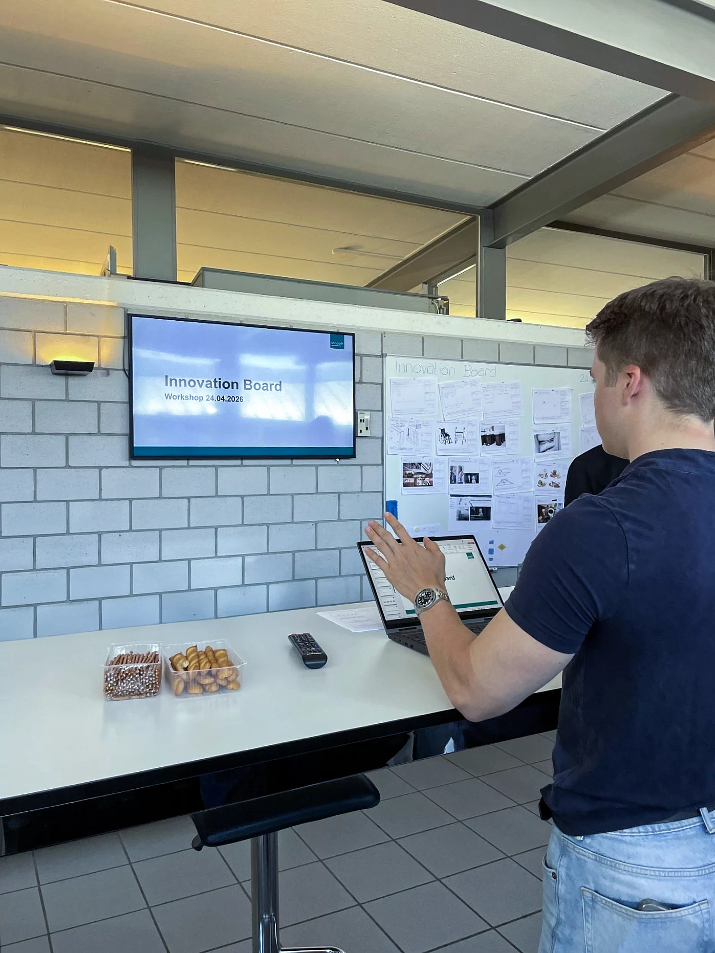 Innovation & Austausch Innovation & Austausch