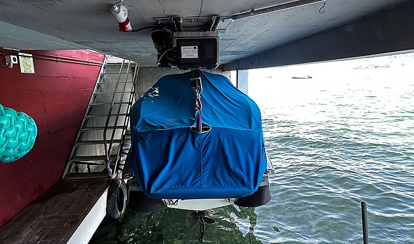 Elektro Bootshebeanlage