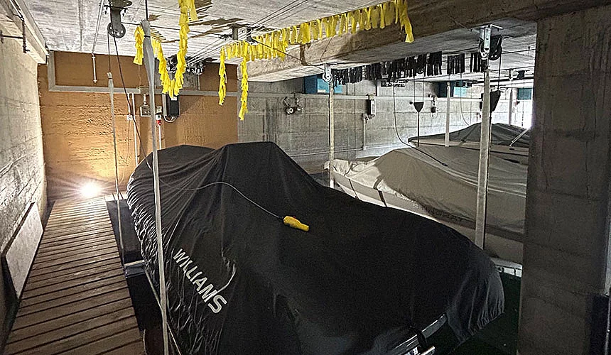 Elektrische Bootshebeanlage